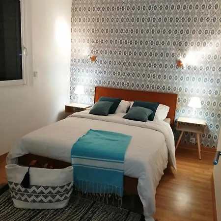 Bord De Avec Piscine Et Jacuzzi Villa
